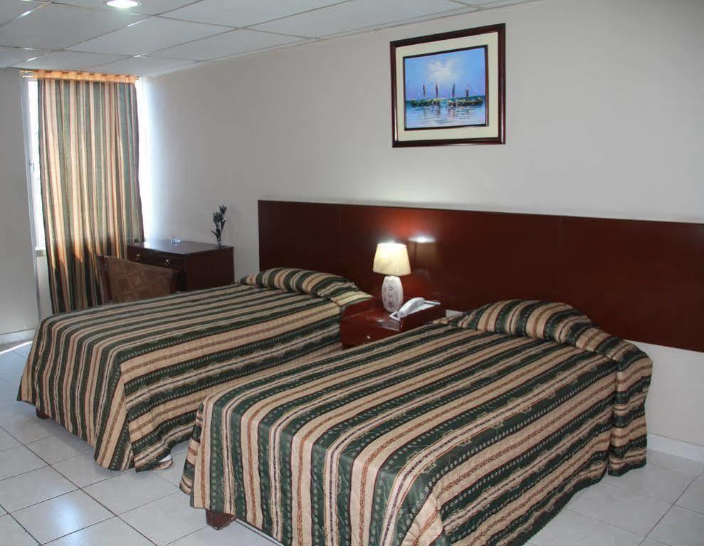 Hotel La Torre Guayaquil Exterior photo
